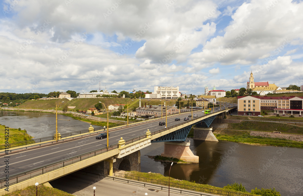 Старый мост, исторический центр Гродно и река Неман. Беларусь