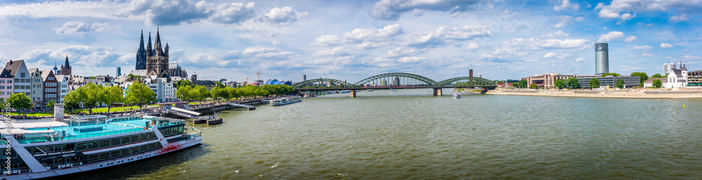 am Rhein