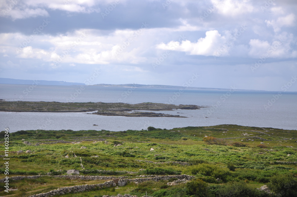 plage de sable fin et cotes irlande