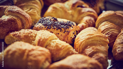 Obraz na plátně Colazione con cornetti
