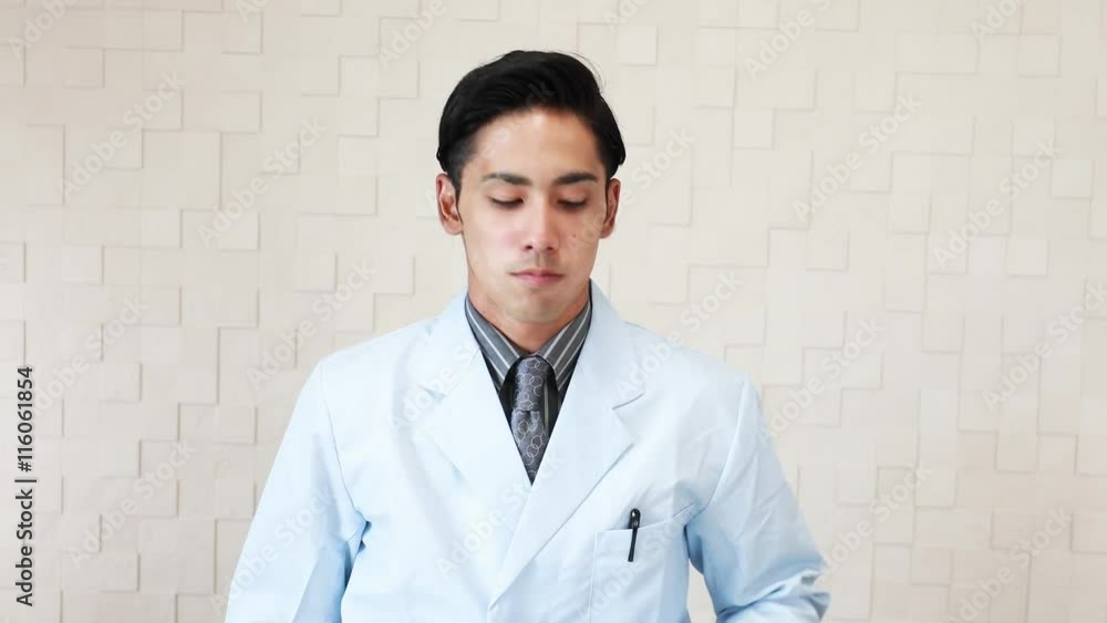 笑顔の歯科医 笑顔の歯科医
