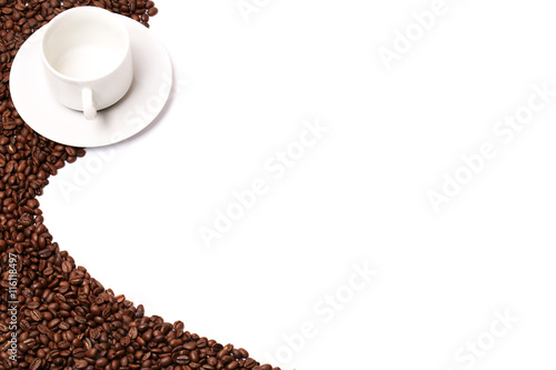 Fototapeta Naklejka Na Ścianę i Meble -  empty coffee cup coffee beans isolated on white background booklet for advertising place for text