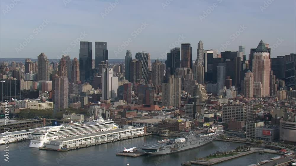 Manhattan From The Hudson At 200Ft Manhattan From The Hudson At 200Ft