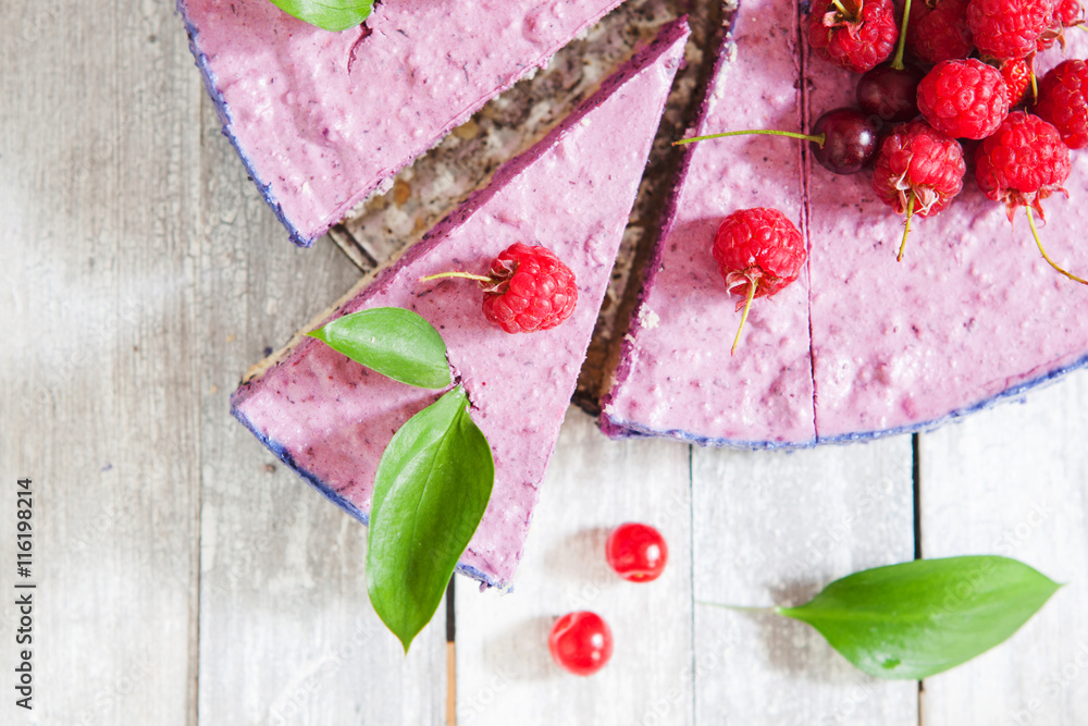 Blueberry cheesecake with fresh berries