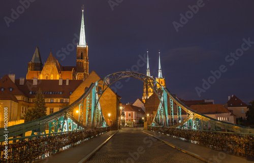 Wroclaw nocą / Most prowadzący do dzielnicy Ostrów Tumski