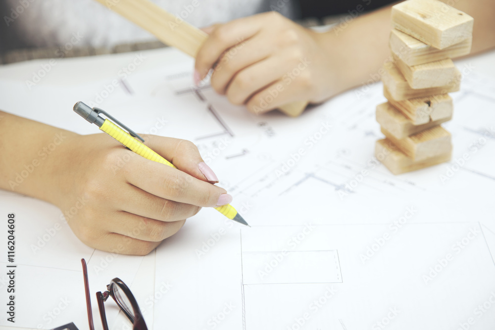 Woman architect builds Woman architect builds