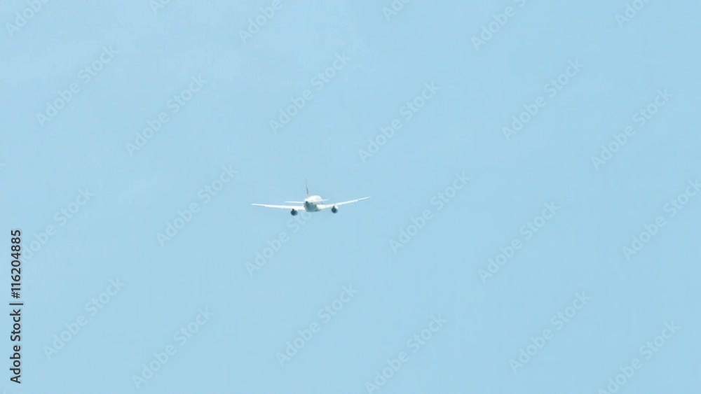 Video 1080p - Fly away plane in a cloudless blue sky Video 1080p - Fly away plane in a cloudless blue sky