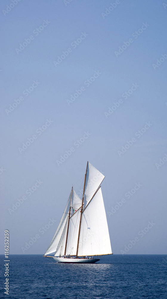 Fototapeta premium Sailboat on sea