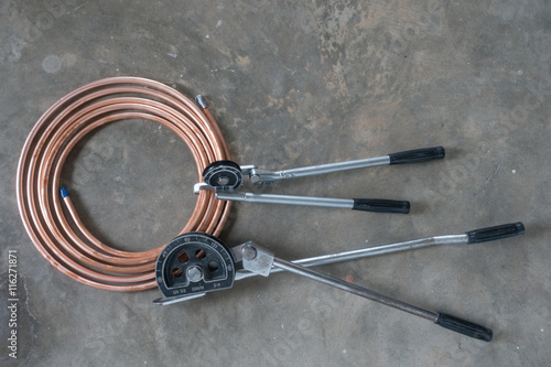 Tapeta a pipe bender tool for copper pipe