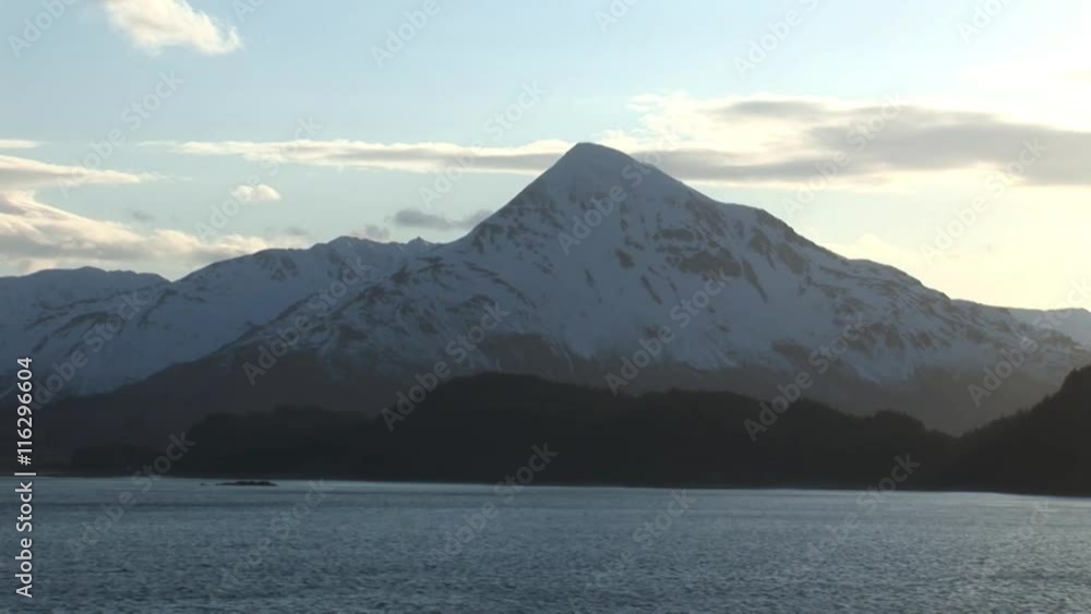 Snowy Mountains in Alaska Snowy Mountains in Alaska