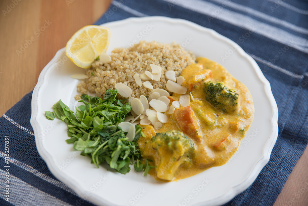 Vegetarisches Kürbis Curry mit Reis Vegetarisches Kürbis Curry mit Reis