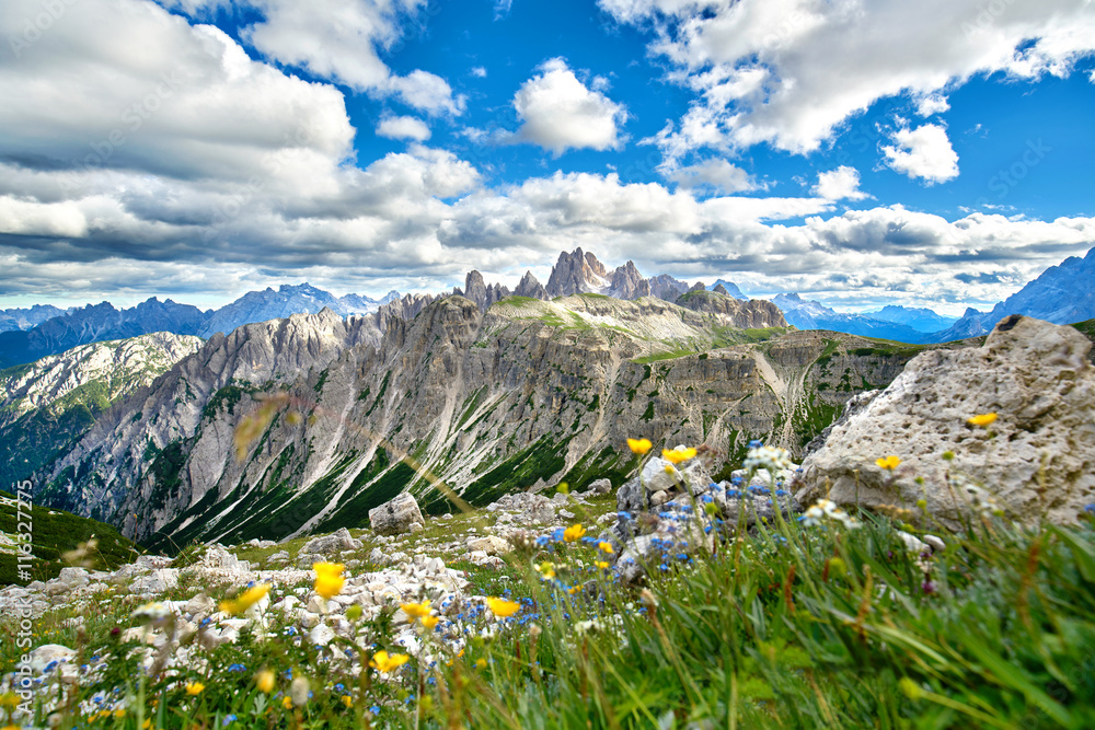 Naklejka premium Wandern in den Sextner Dolomiten, Hochpustertal Alpen