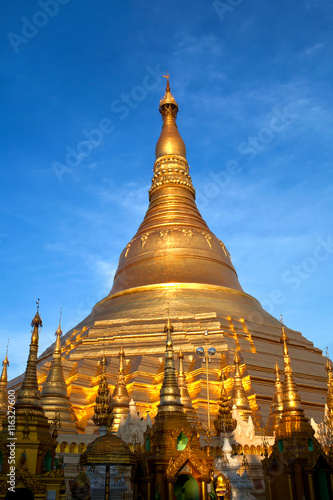 Famous Shwedagon Pagoda in Yangon, Myanmar