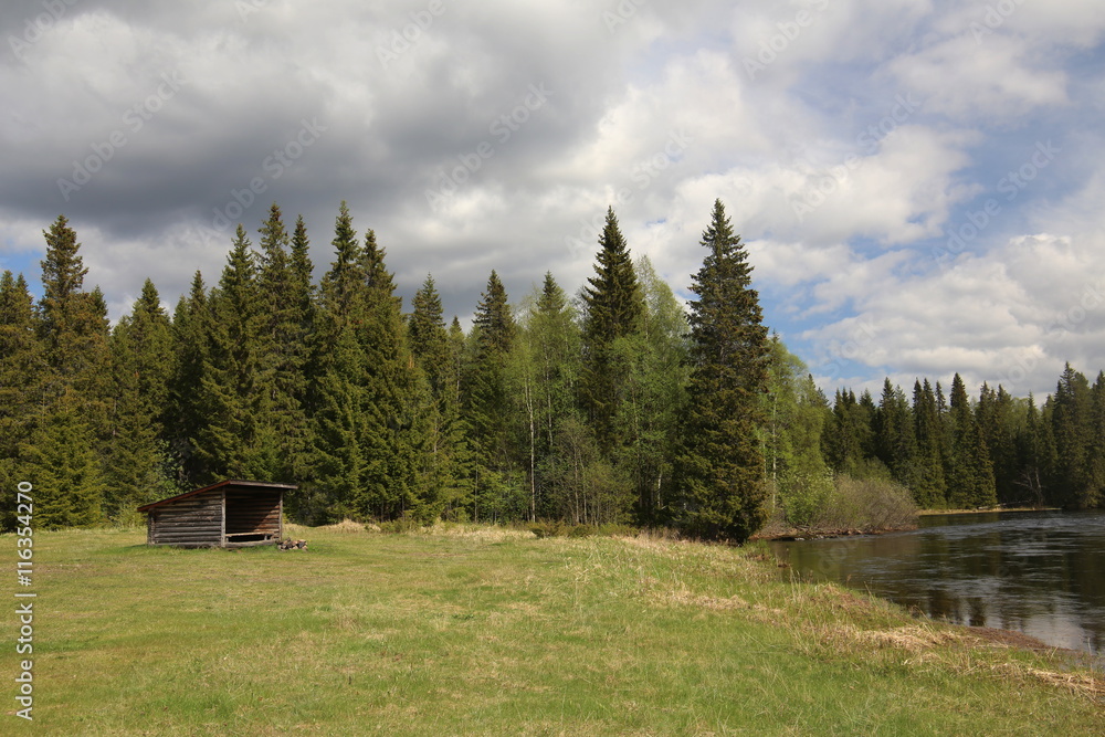Resting hut next to the Swedish river of Ammeraan