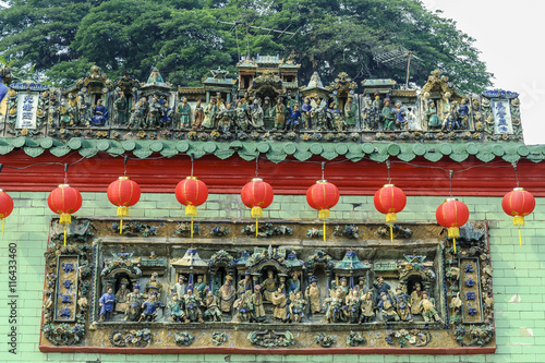 Canvas Print sculptures in the front of a Chinese temple in kuala lumpur, Malaysia
