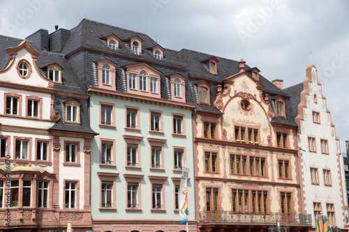 Historische Gebäude am Marktplatz in Mainz, Rheinland-Pfalz
