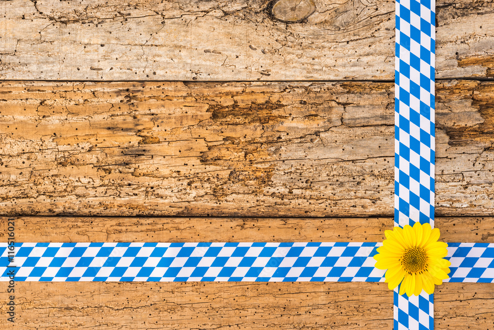 Bayern Raute Blau-Weiß auf Holz Hintergrund Stock-Foto | Adobe Stock