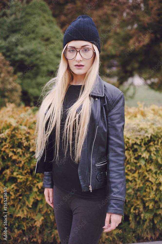 beautiful fashion girls outdoor beautiful fashion girls outdoor