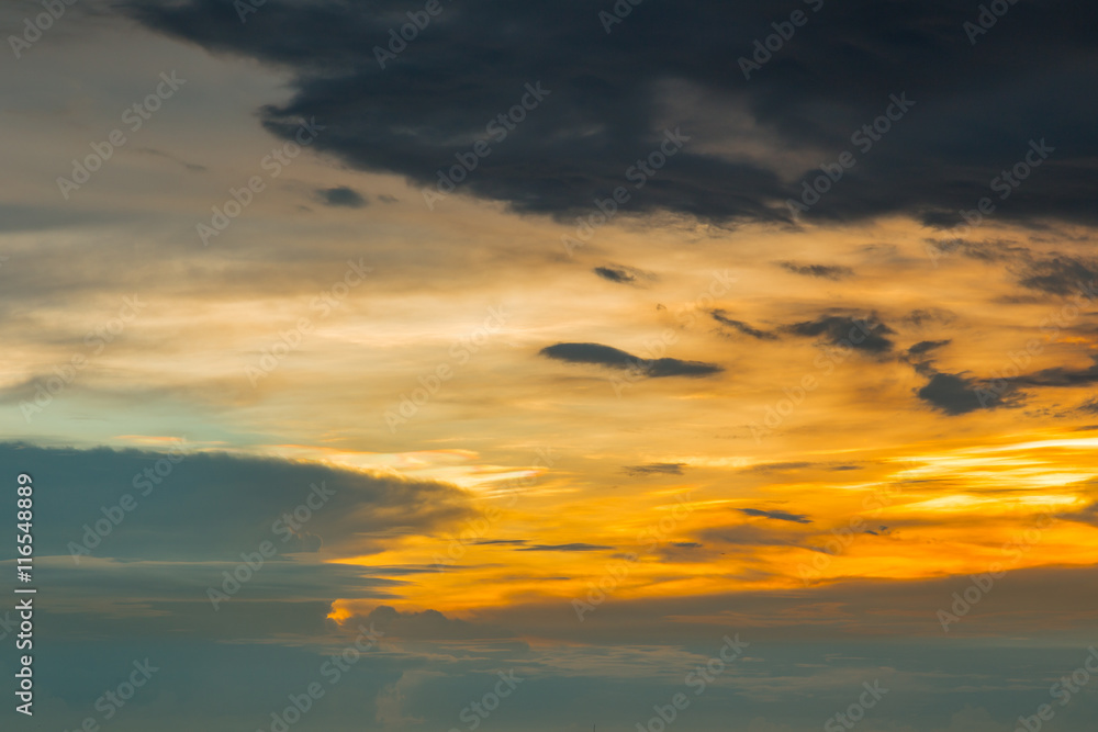 Beautiful cloud, sky and sea during sunset