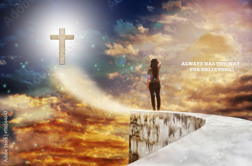Leinwand Poster Text immer den Weg für die Gläubigen mit Kruzifix auf dem Himmel Himmel und Frau
