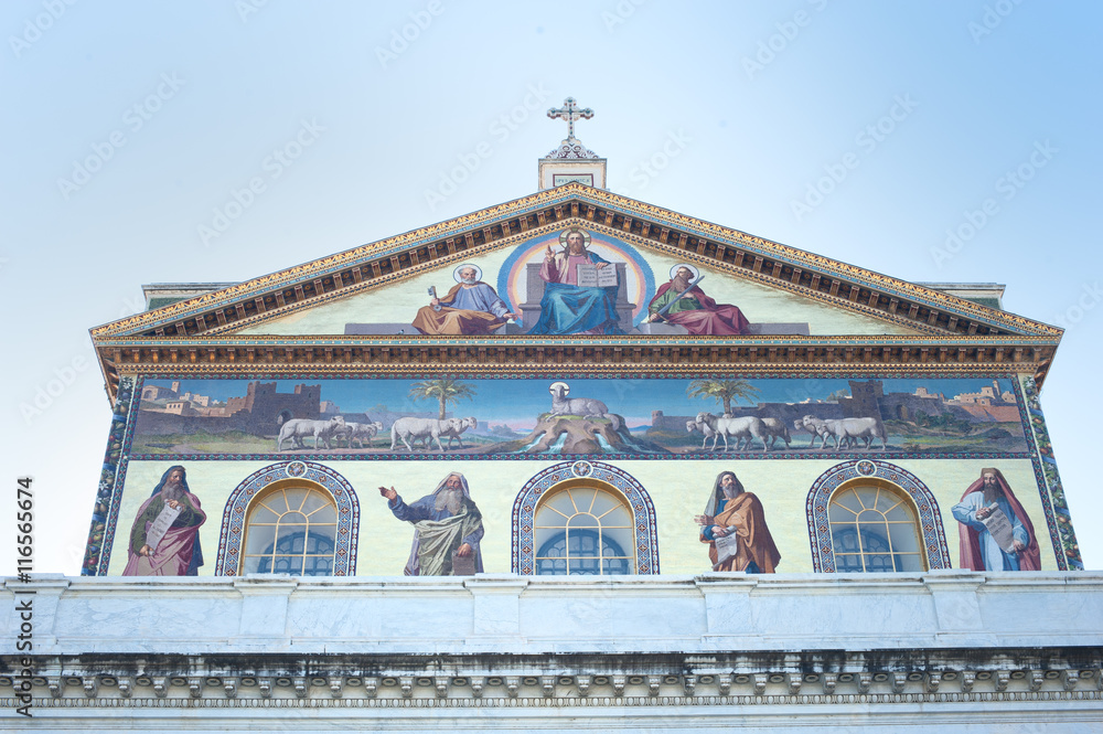 Obraz premium St Paul basilica facade in Rome