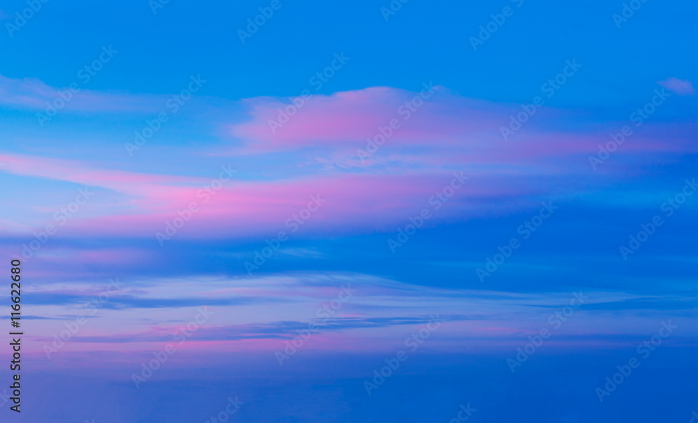Obraz premium Sunset sky with dramatic clouds