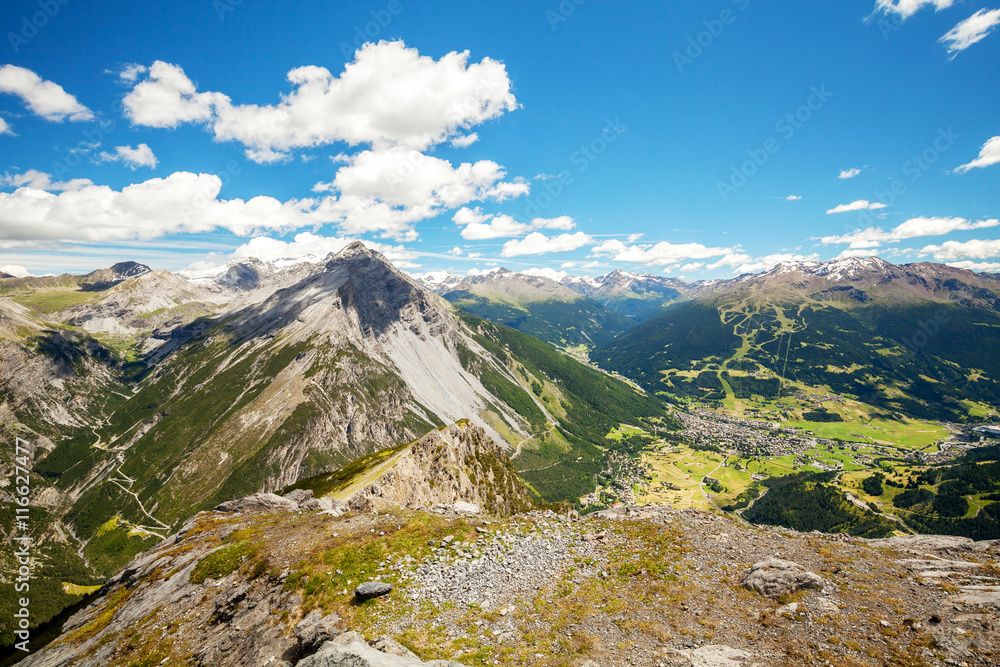 Bormio - Valtellina (IT) - Vista della Valle del Braulio e del Passo dello Stelvio dal Monte Scale 