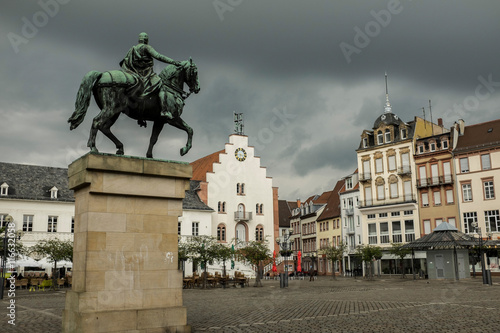 Landau in der Pfalz Marktplatz (bewölkt) photo