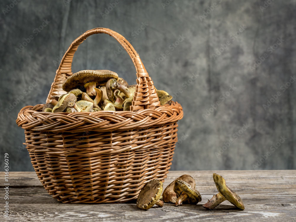 Wicker basket with mushrooms