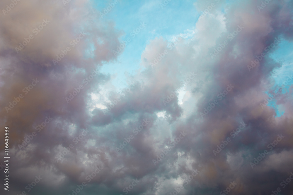 Obraz premium Cloudy sky before storm