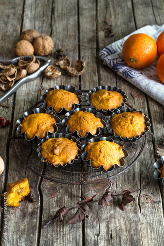 Mini muffins with carrots