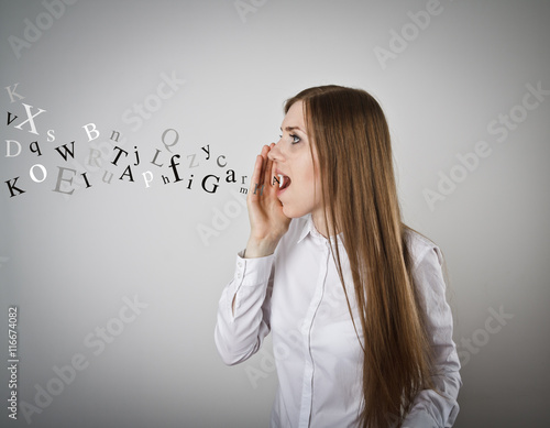 Принти на полотні Screaming. Letters.