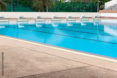 Swimming pool for water sports