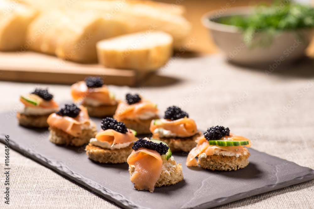 Smoked Salmon Canapes with Sour Cream and Caviar Smoked Salmon Canapes with Sour Cream and Caviar
