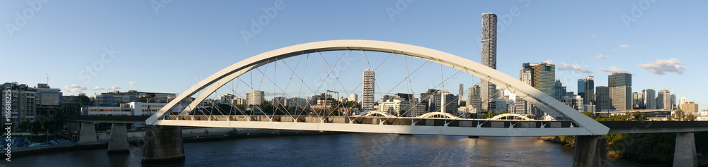Obraz premium Brisbane Merivale Rail Bridge - Eisenbahnbrücke über den Fluss Brisbane