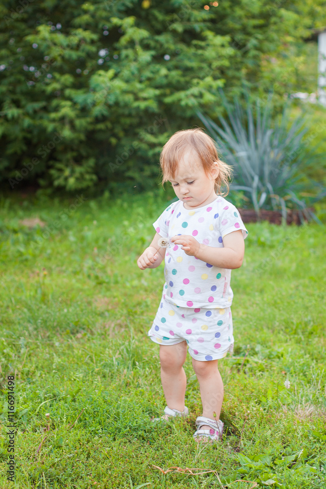 Child explores the world Child explores the world