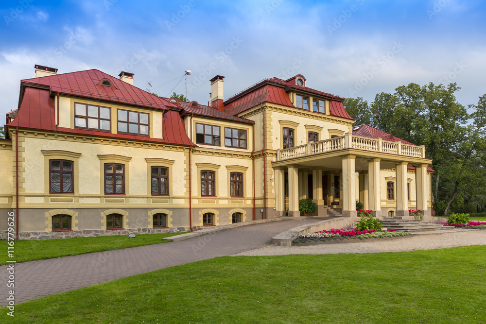 Dikli palace exterior in Latvia