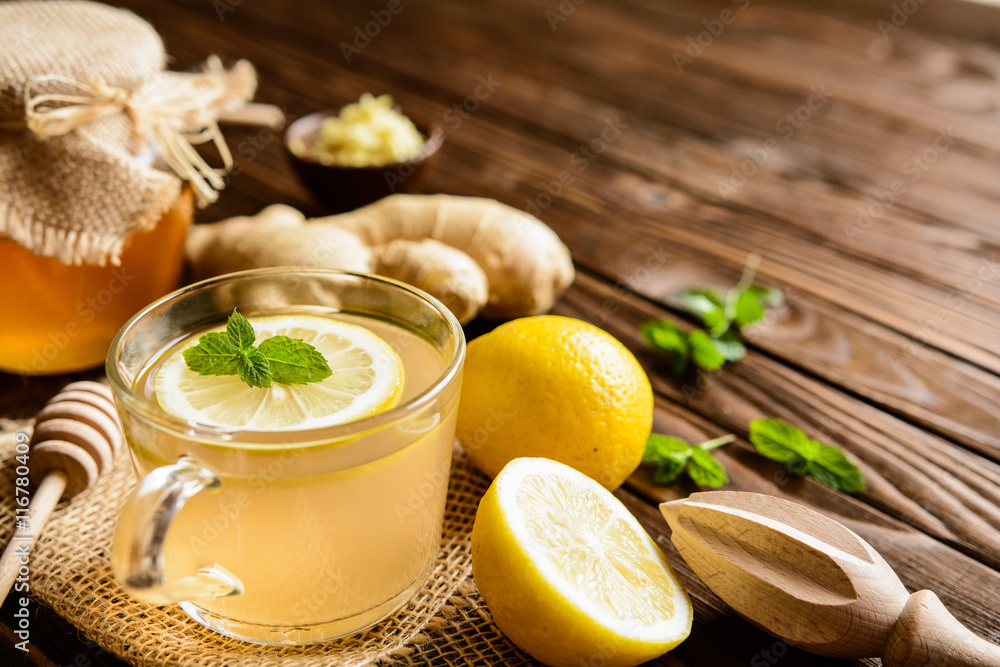 Ginger root tea with lemon, honey and mint Ginger root tea with lemon, honey and mint