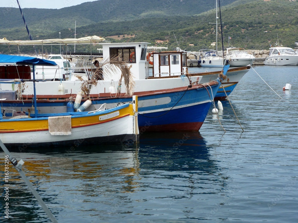 Navires de pêche à Propriano
