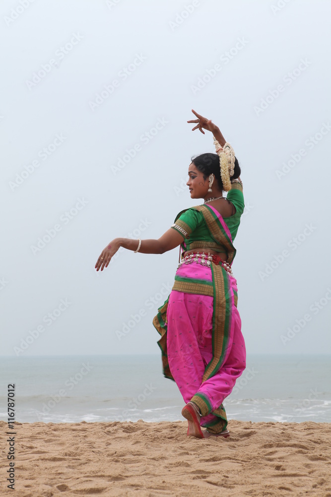 Back View Orissi Odissi Dancer Posing Stock Photo 1514376806 | Shutterstock