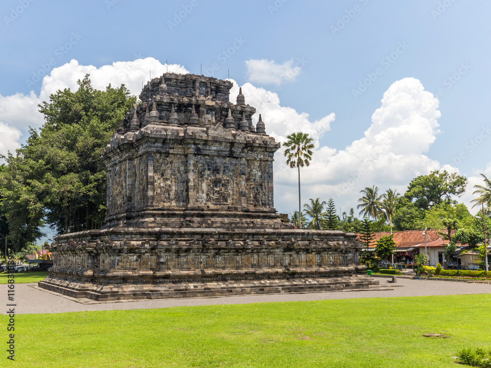 Mendut is Buddhist temple located near Borobudur in Magelang, In Mendut is Buddhist temple located near Borobudur in Magelang, In