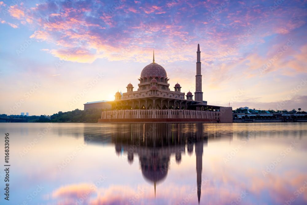 Naklejka premium Putra mosque during sunrise with reflection, Malaysia