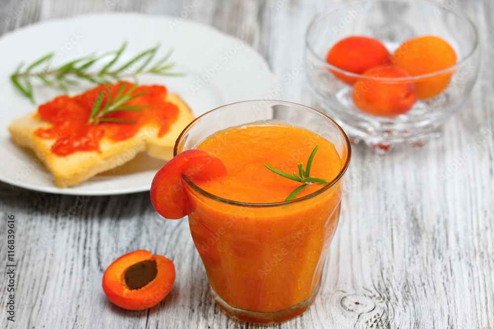 Apricot smoothie Apricot smoothie