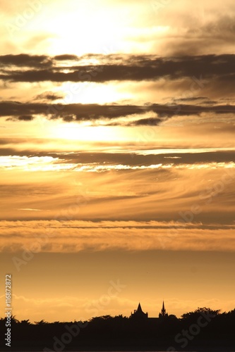 coucher de soleil sur la côte bretonne