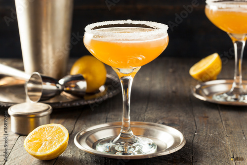 Foto Refreshing Boozy Sidecar Cocktail