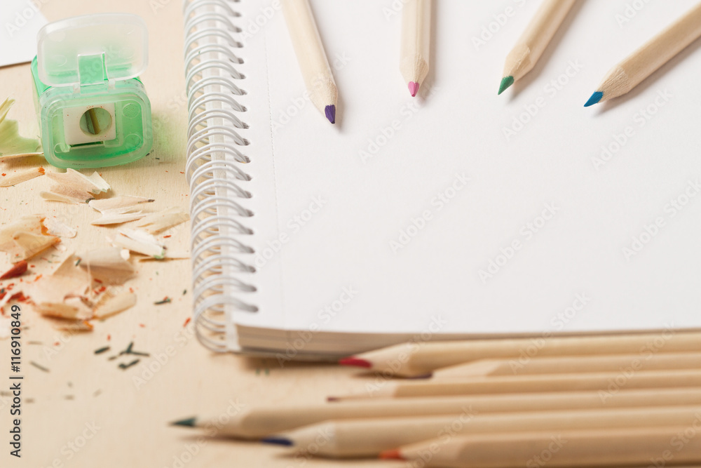 Obraz premium Pencils with color shaving