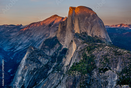 Foto Half Dome and Cloud's Rest at eventide