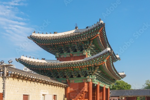 The main gate of Changgyeonggung palace  Seoul  South Korea