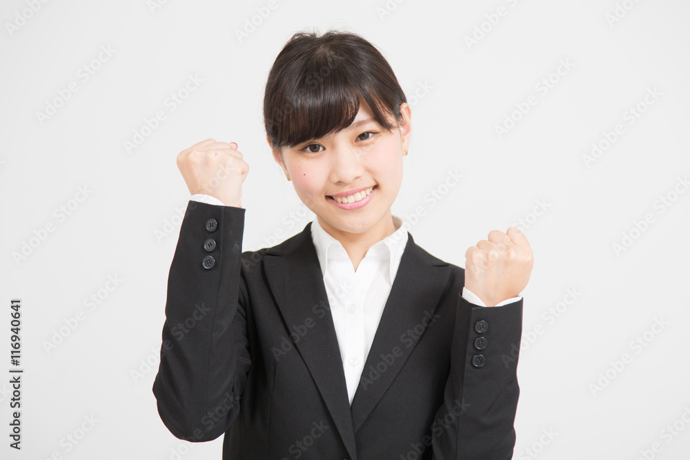 やる気があるスーツの女性