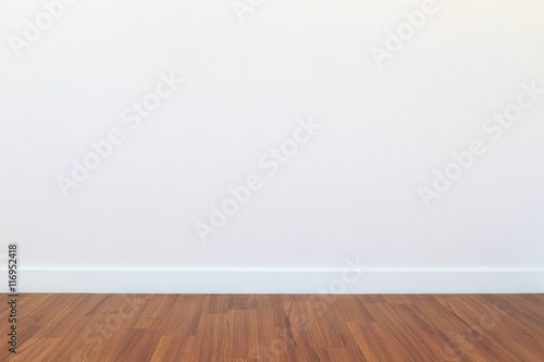 Empty room with white wall.